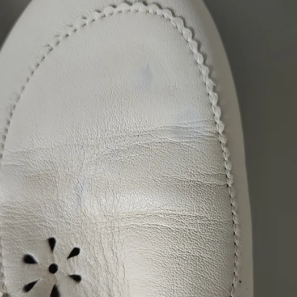 Camper Loafers - Leather Upper With Rubber Sole - Womens 9 US / 40 EUR. - Picture 8 of 10